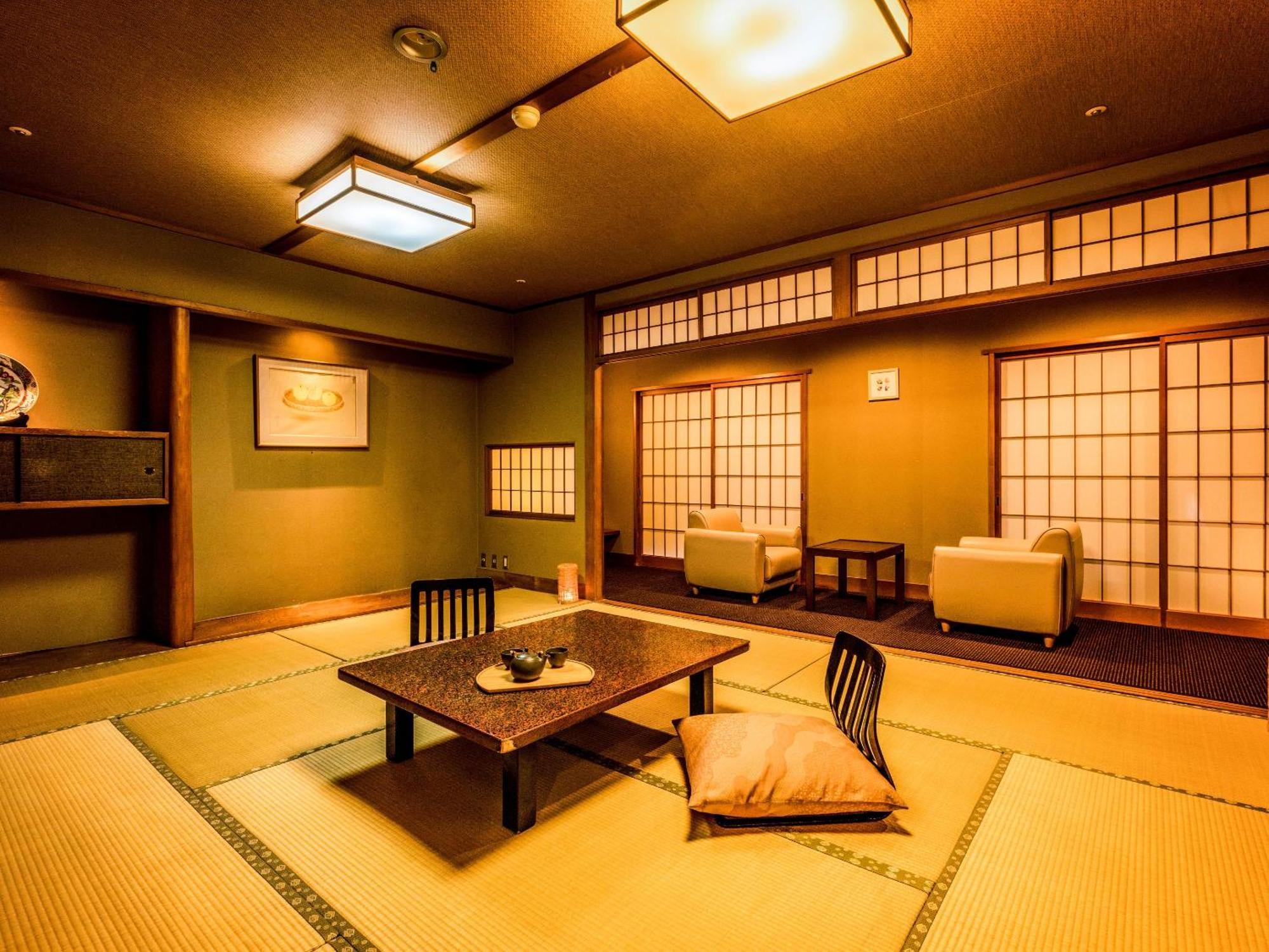Ooedo Onsen Monogatari Miyoshiya เรียวกัง 3*
